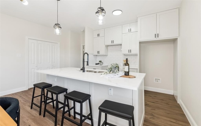 8005-8007 W Elizabeth Lane, Fort Worth, TX 76116, 8 Bedrooms Bedrooms, ,7 BathroomsBathrooms,Residential Multi Family,For Sale,8005-8007 W Elizabeth Lane,20997735