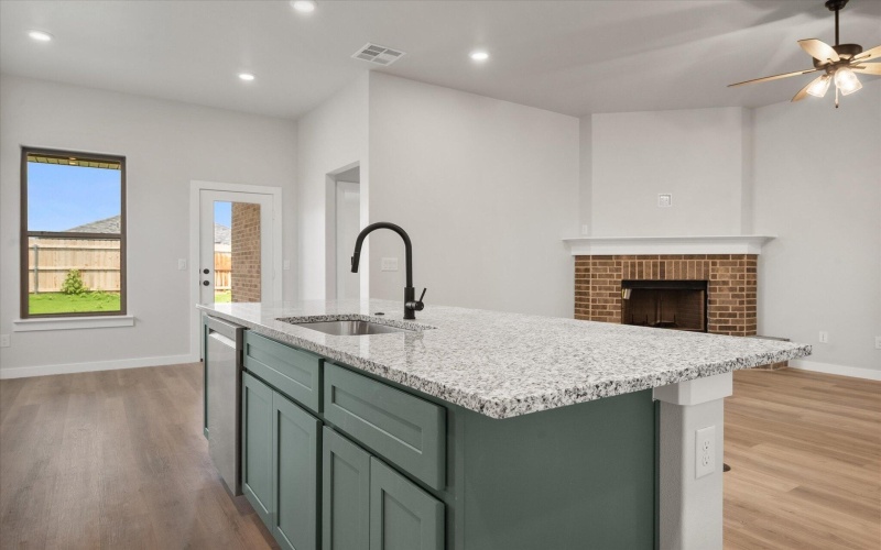 2608 Hall Avenue, Lubbock, TX 79407, 3 Habitaciones Habitaciones , ,2 BañosBaños,Residential,En Venta,2608 Hall Avenue,0,202557730