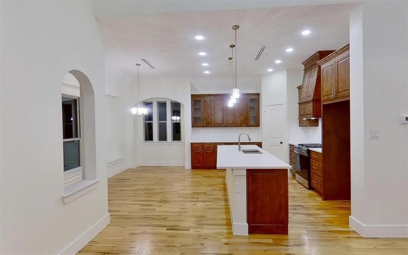 819 Vz County Road 2715, Mabank, TX 75147, 5 Bedrooms Bedrooms, ,5 BathroomsBathrooms,Residential,For Sale,819 Vz County Road 2715,20951634