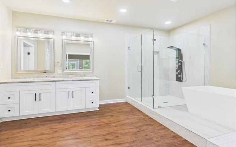 910 Cream Level Road, Athens, TX 75751, 9 Habitaciones Habitaciones , ,5 BañosBaños,Residential,En Venta,910 Cream Level Road,20980780