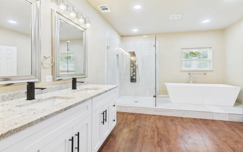 910 Cream Level Road, Athens, TX 75751, 9 Habitaciones Habitaciones , ,5 BañosBaños,Residential,En Venta,910 Cream Level Road,20980780