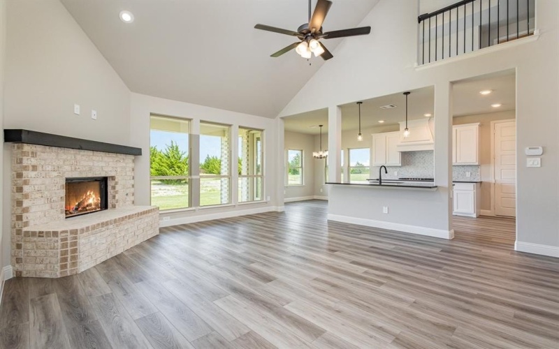6811 Hayes Road, Midlothian, TX 76065, 4 Bedrooms Bedrooms, ,3 BathroomsBathrooms,Residential,For Sale,6811 Hayes Road,20998705