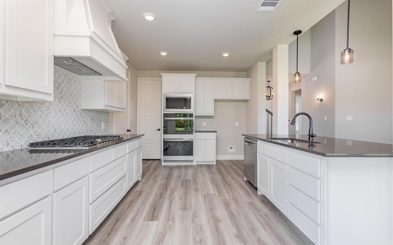 6811 Hayes Road, Midlothian, TX 76065, 4 Bedrooms Bedrooms, ,3 BathroomsBathrooms,Residential,For Sale,6811 Hayes Road,20998705