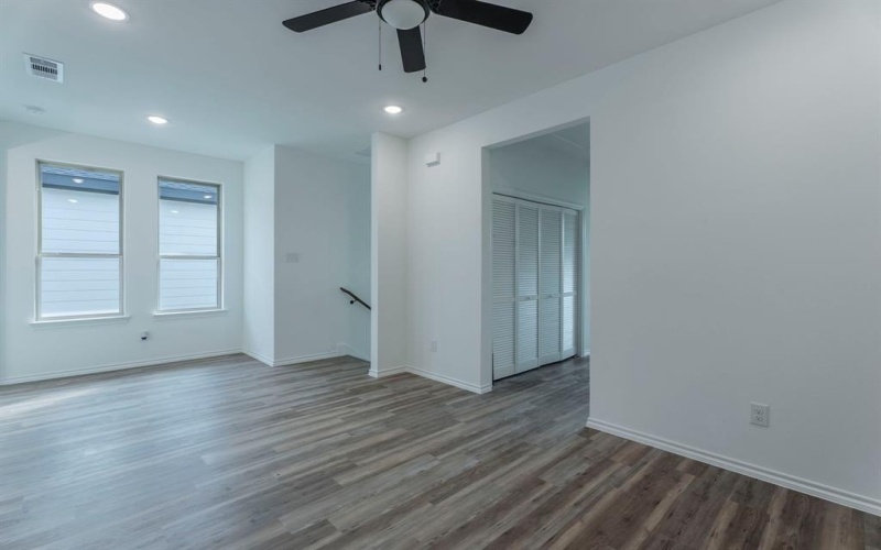 3228 Tuskegee Street, Dallas, TX 75215, 3 Bedrooms Bedrooms, ,3 BathroomsBathrooms,Residential,For Sale,3228 Tuskegee Street,20998711