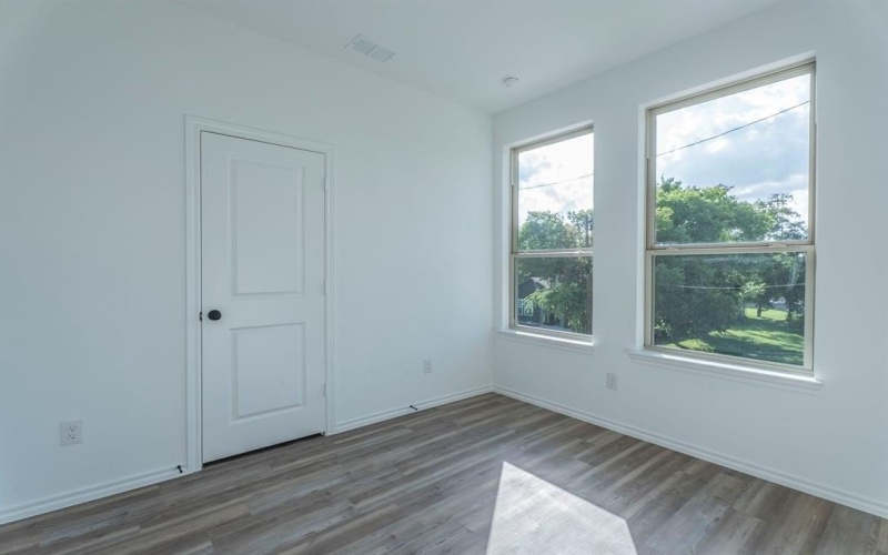 3228 Tuskegee Street, Dallas, TX 75215, 3 Bedrooms Bedrooms, ,3 BathroomsBathrooms,Residential,For Sale,3228 Tuskegee Street,20998711