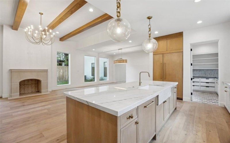 8730 Rexford Drive, Dallas, TX 75209, 5 Bedrooms Bedrooms, ,6 BathroomsBathrooms,Residential,For Sale,8730 Rexford Drive,20998755