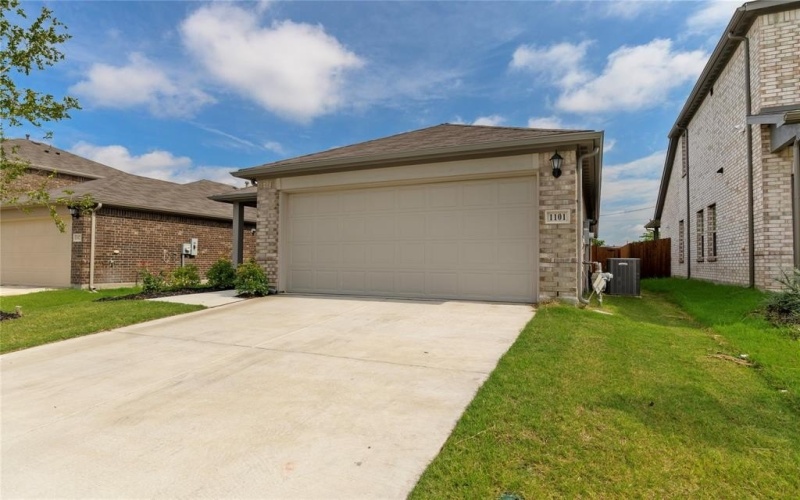 1101 La Esperanza Drive, Mesquite, TX 75149, 3 Habitaciones Habitaciones , ,2 BañosBaños,Residential,En Venta,1101 La Esperanza Drive,20998789