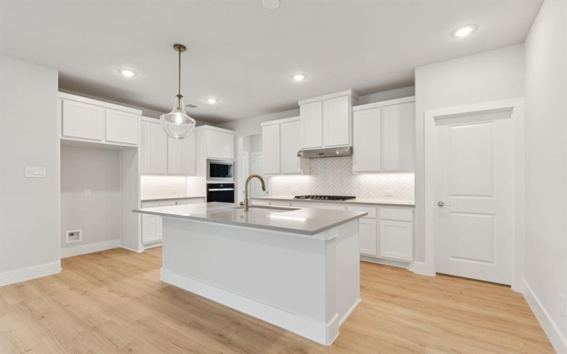 2205 Vista Way, Waxahachie, TX 75165, 3 Bedrooms Bedrooms, ,2 BathroomsBathrooms,Residential,For Sale,2205 Vista Way,20998817