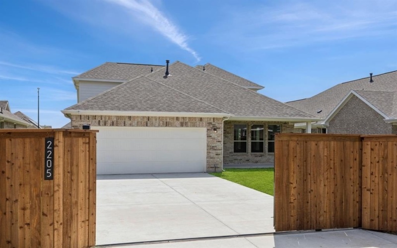 2205 Vista Way, Waxahachie, TX 75165, 3 Bedrooms Bedrooms, ,2 BathroomsBathrooms,Residential,For Sale,2205 Vista Way,20998817