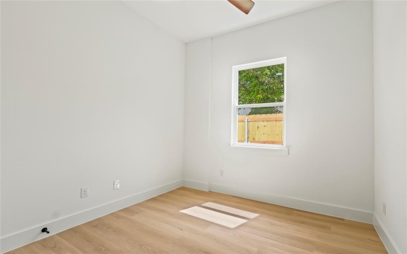 1311 Compton Street, Dallas, TX 75203, 4 Bedrooms Bedrooms, ,2 BathroomsBathrooms,Residential,For Sale,1311 Compton Street,20998825