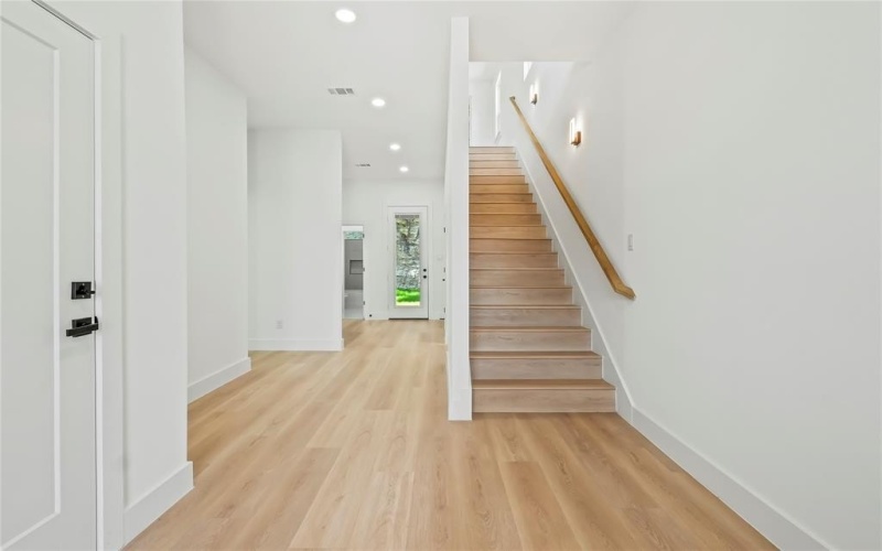 1311 Compton Street, Dallas, TX 75203, 4 Bedrooms Bedrooms, ,2 BathroomsBathrooms,Residential,For Sale,1311 Compton Street,20998825