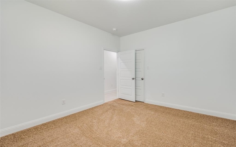2905 Avenue I, Fort Worth, TX 76105, 3 Bedrooms Bedrooms, ,2 BathroomsBathrooms,Residential,For Sale,2905 Avenue I,20998899