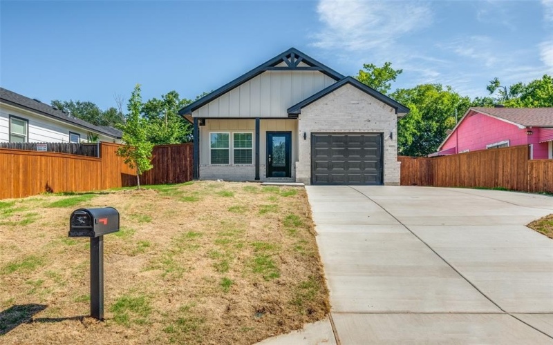 2905 Avenue I, Fort Worth, TX 76105, 3 Bedrooms Bedrooms, ,2 BathroomsBathrooms,Residential,For Sale,2905 Avenue I,20998899