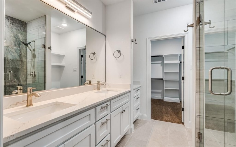 2905 Avenue I, Fort Worth, TX 76105, 3 Bedrooms Bedrooms, ,2 BathroomsBathrooms,Residential,For Sale,2905 Avenue I,20998899