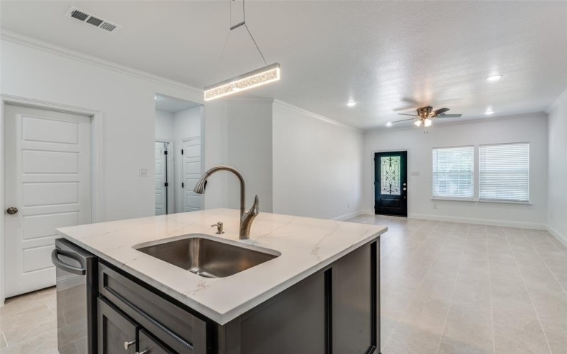 2905 Avenue I, Fort Worth, TX 76105, 3 Bedrooms Bedrooms, ,2 BathroomsBathrooms,Residential,For Sale,2905 Avenue I,20998899