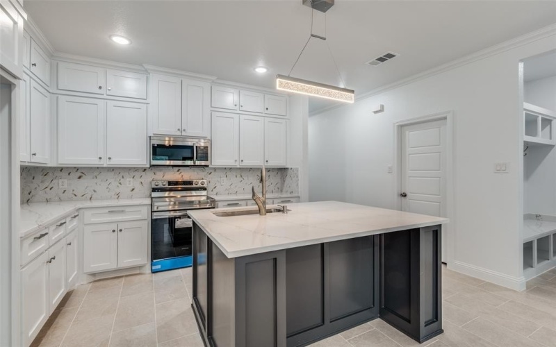 2905 Avenue I, Fort Worth, TX 76105, 3 Bedrooms Bedrooms, ,2 BathroomsBathrooms,Residential,For Sale,2905 Avenue I,20998899