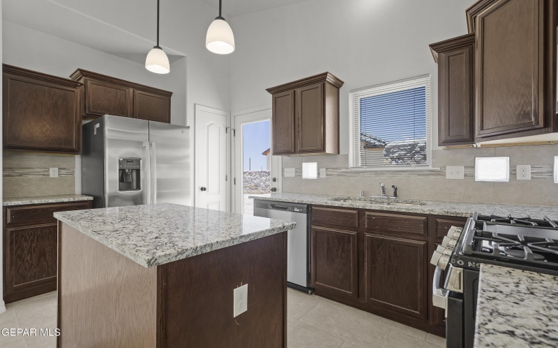 245 Hunstanton Street, Horizon City, TX 79928, 4 Habitaciones Habitaciones , ,2 BañosBaños,Residential,En Venta,245 Hunstanton Street,926330