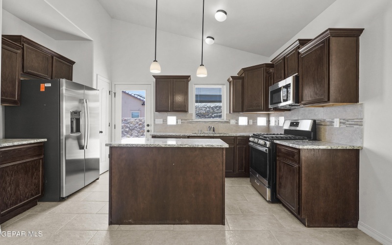 245 Hunstanton Street, Horizon City, TX 79928, 4 Habitaciones Habitaciones , ,2 BañosBaños,Residential,En Venta,245 Hunstanton Street,926330