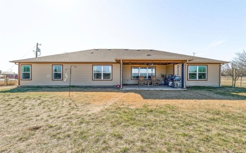 6560 County Road 132, Stephenville, TX 76401, 4 Habitaciones Habitaciones , ,2 BañosBaños,Residential,En Venta,6560 County Road 132,20998889