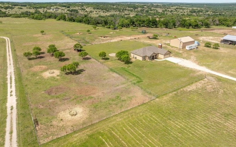 6560 County Road 132, Stephenville, TX 76401, 4 Habitaciones Habitaciones , ,2 BañosBaños,Residential,En Venta,6560 County Road 132,20998889