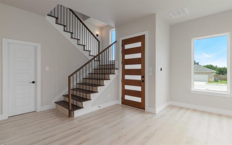2421 Gooch Street, Dallas, TX 75241, 4 Bedrooms Bedrooms, ,2 BathroomsBathrooms,Residential,For Sale,2421 Gooch Street,0,20998991