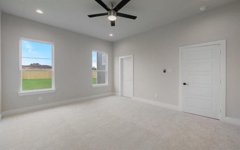 2421 Gooch Street, Dallas, TX 75241, 4 Bedrooms Bedrooms, ,2 BathroomsBathrooms,Residential,For Sale,2421 Gooch Street,0,20998991
