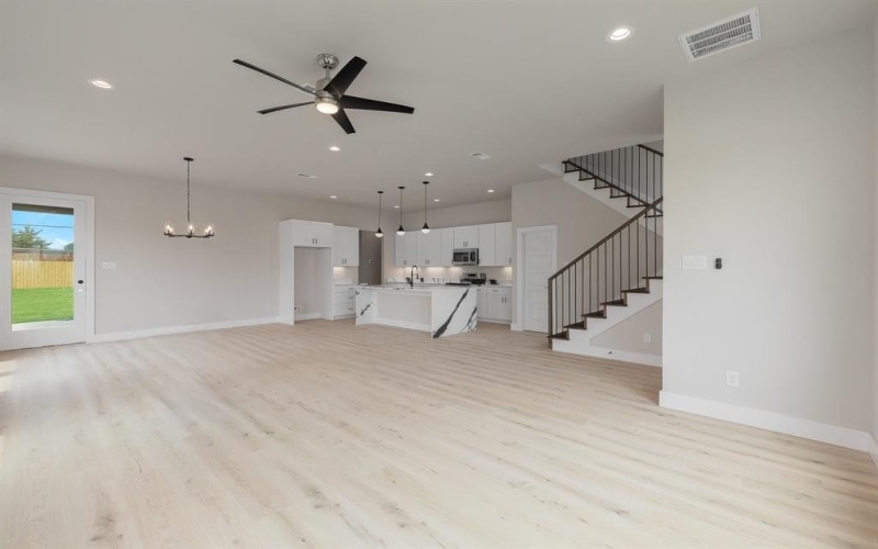 2421 Gooch Street, Dallas, TX 75241, 4 Bedrooms Bedrooms, ,2 BathroomsBathrooms,Residential,For Sale,2421 Gooch Street,0,20998991