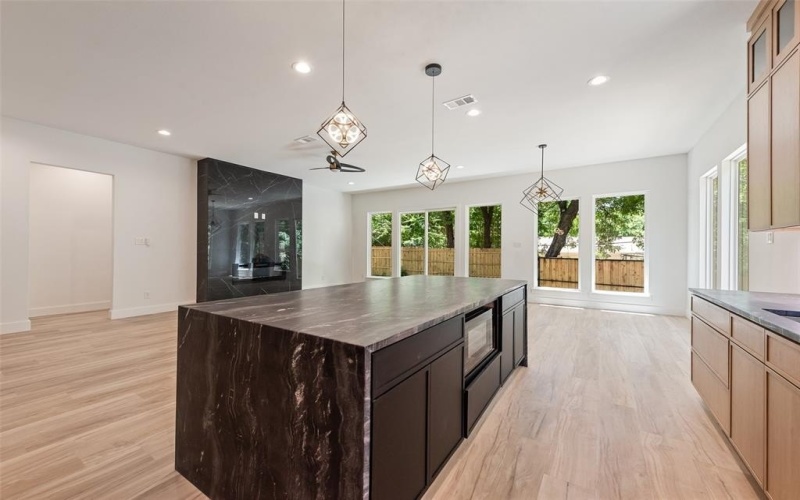 1318 Nokomis Avenue, Dallas, TX 75224, 4 Bedrooms Bedrooms, ,3 BathroomsBathrooms,Residential,For Sale,1318 Nokomis Avenue,0,20999012