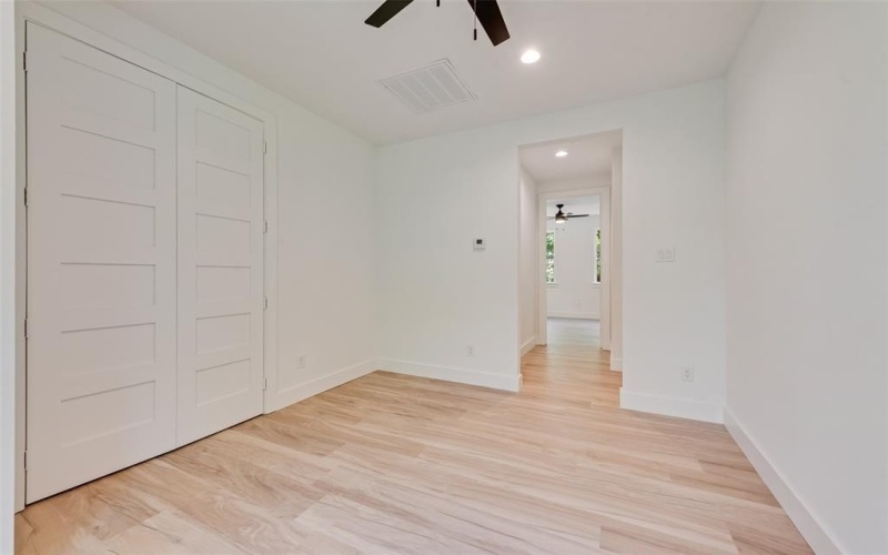 1318 Nokomis Avenue, Dallas, TX 75224, 4 Bedrooms Bedrooms, ,3 BathroomsBathrooms,Residential,For Sale,1318 Nokomis Avenue,0,20999012