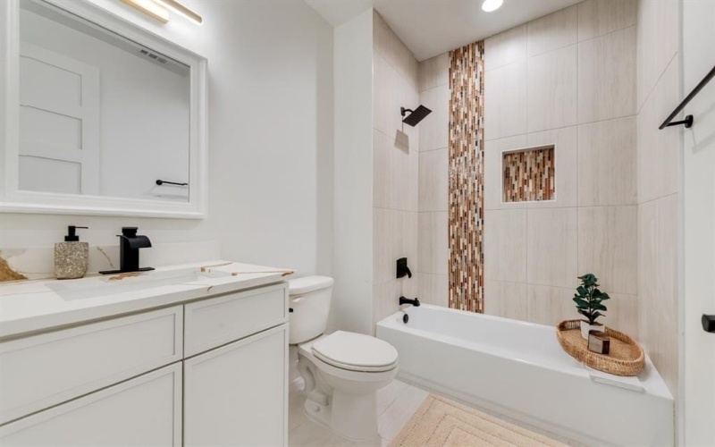 1318 Nokomis Avenue, Dallas, TX 75224, 4 Bedrooms Bedrooms, ,3 BathroomsBathrooms,Residential,For Sale,1318 Nokomis Avenue,0,20999012