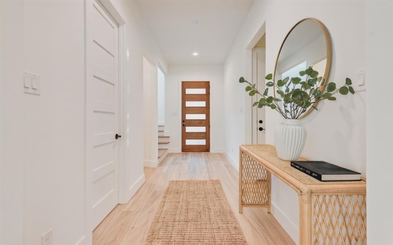 1318 Nokomis Avenue, Dallas, TX 75224, 4 Bedrooms Bedrooms, ,3 BathroomsBathrooms,Residential,For Sale,1318 Nokomis Avenue,0,20999012