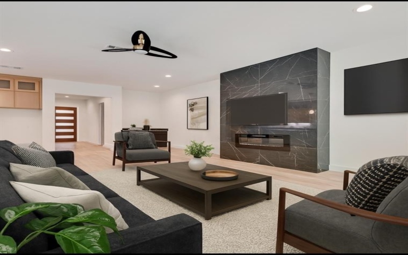 1318 Nokomis Avenue, Dallas, TX 75224, 4 Bedrooms Bedrooms, ,3 BathroomsBathrooms,Residential,For Sale,1318 Nokomis Avenue,0,20999012