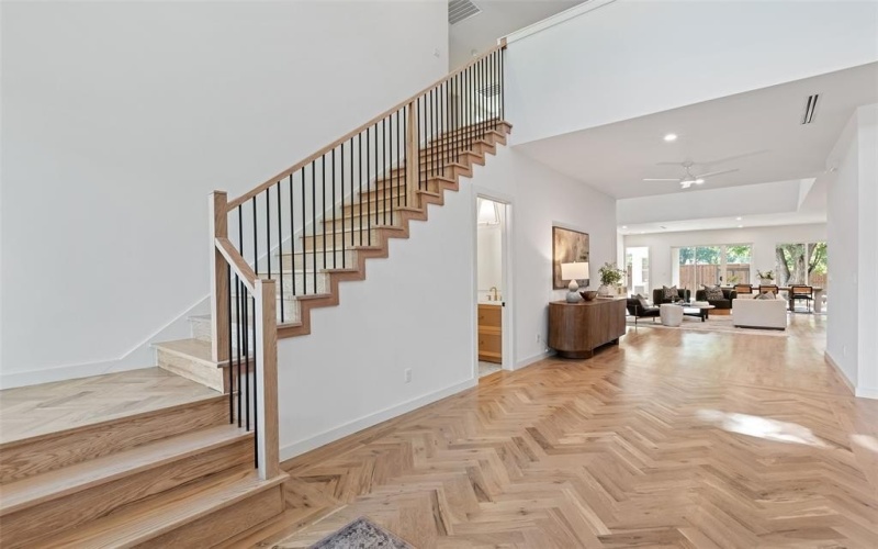 10565 Cromwell Drive, Dallas, TX 75229, 5 Habitaciones Habitaciones , ,6 BañosBaños,Residential,En Venta,10565 Cromwell Drive,0,20999022