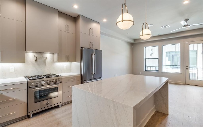 1900 S Ervay Street #316, Dallas, TX 75215, 1 Bedroom Bedrooms, ,1 BathroomBathrooms,Residential,For Sale,1900 S Ervay Street,20999129