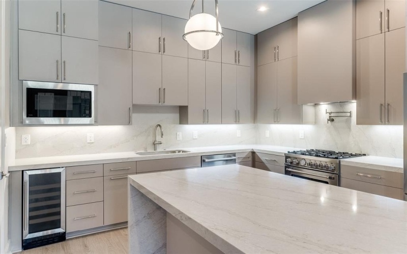 1900 S Ervay Street #316, Dallas, TX 75215, 1 Bedroom Bedrooms, ,1 BathroomBathrooms,Residential,For Sale,1900 S Ervay Street,20999129