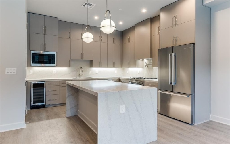 1900 S Ervay Street #309, Dallas, TX 75215, 1 Bedroom Bedrooms, ,1 BathroomBathrooms,Residential,For Sale,1900 S Ervay Street,20999133
