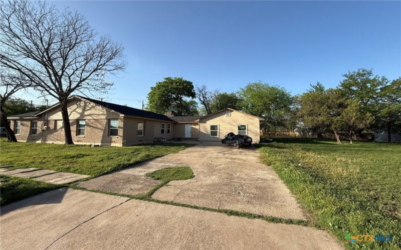 1300 N 2nd Street, Killeen, TX 76541, 3 Habitaciones Habitaciones , ,2 BañosBaños,Residential,En Venta,1300 N 2nd Street,575006