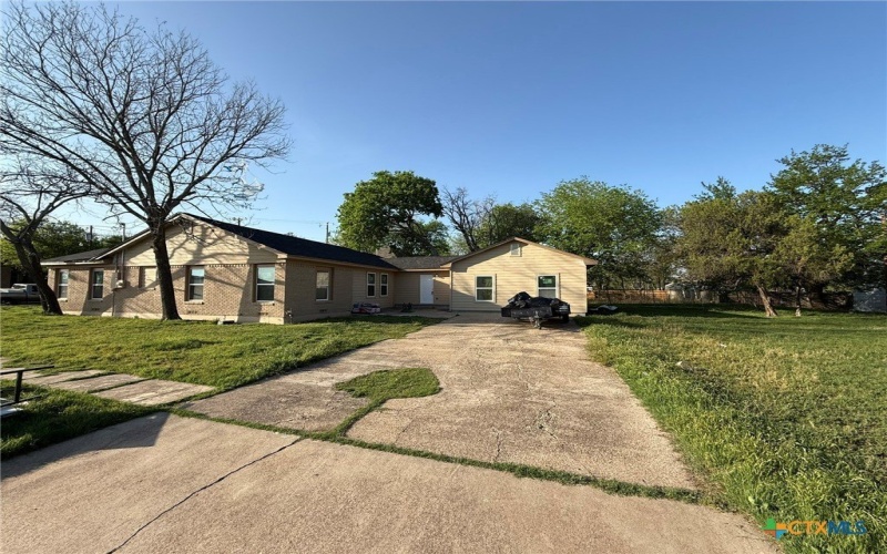 1300 N 2nd Street, Killeen, TX 76541, 3 Habitaciones Habitaciones , ,2 BañosBaños,Residential,En Venta,1300 N 2nd Street,575006
