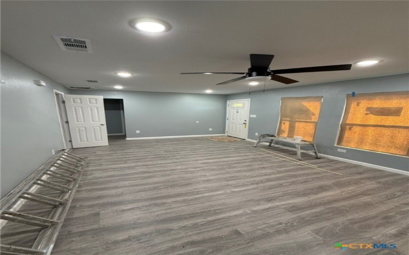 1300 N 2nd Street, Killeen, TX 76541, 3 Habitaciones Habitaciones , ,2 BañosBaños,Residential,En Venta,1300 N 2nd Street,575006