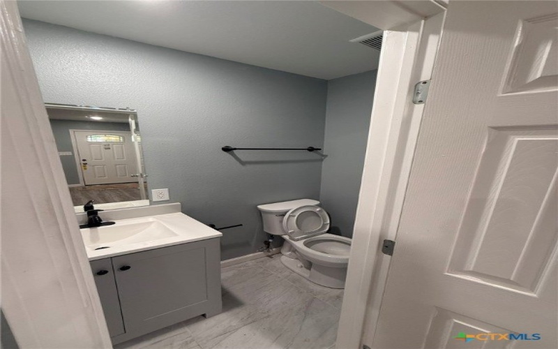 1300 N 2nd Street, Killeen, TX 76541, 3 Habitaciones Habitaciones , ,2 BañosBaños,Residential,En Venta,1300 N 2nd Street,575006