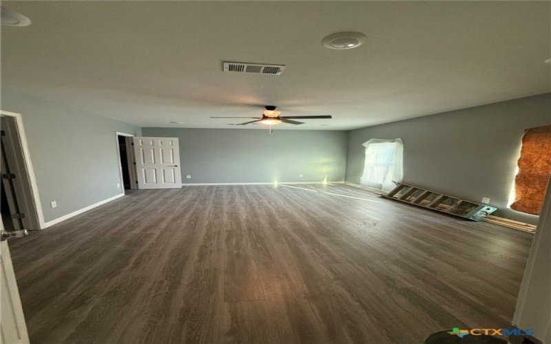 1300 N 2nd Street, Killeen, TX 76541, 3 Habitaciones Habitaciones , ,2 BañosBaños,Residential,En Venta,1300 N 2nd Street,575006