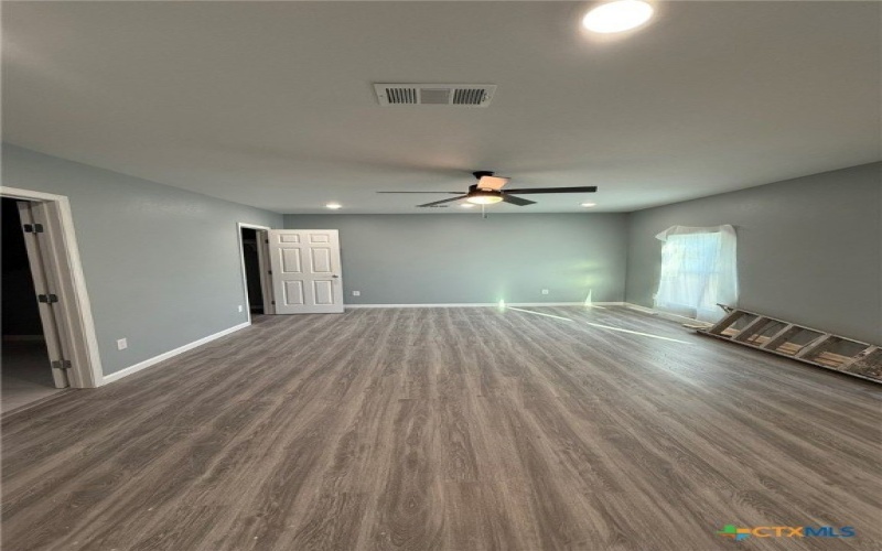 1300 N 2nd Street, Killeen, TX 76541, 3 Habitaciones Habitaciones , ,2 BañosBaños,Residential,En Venta,1300 N 2nd Street,575006