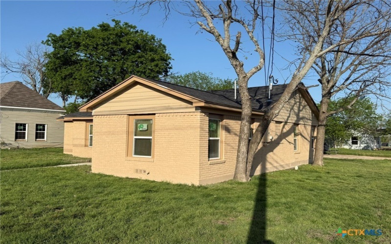 1300 N 2nd Street, Killeen, TX 76541, 3 Habitaciones Habitaciones , ,2 BañosBaños,Residential,En Venta,1300 N 2nd Street,575006