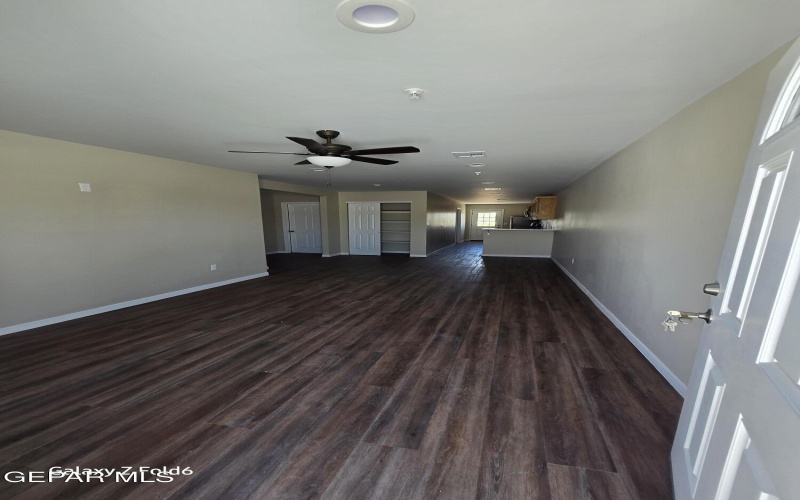 1483 O Sullivan Drive unit: B #B, Horizon City, TX 79928, 2 Habitaciones Habitaciones , ,1 BañoBaños,Residential Multi Family,En Venta,1483 O Sullivan Drive unit: B,926366