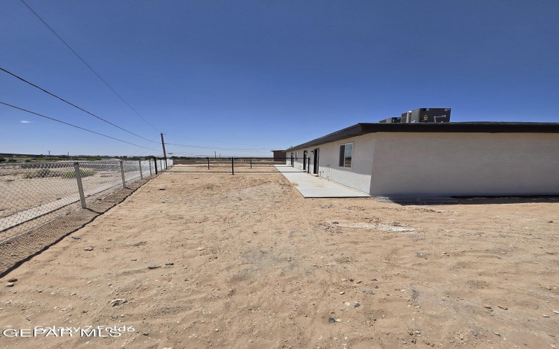 1483 O Sullivan Drive unit: B #B, Horizon City, TX 79928, 2 Habitaciones Habitaciones , ,1 BañoBaños,Residential Multi Family,En Venta,1483 O Sullivan Drive unit: B,926366