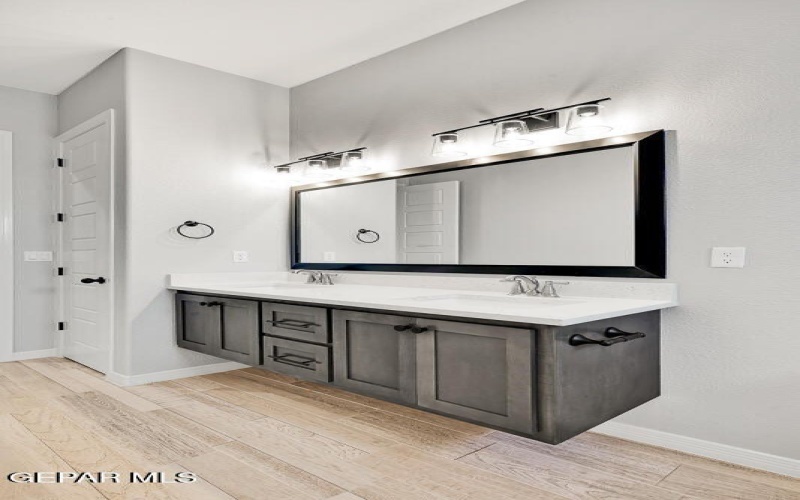 309 Emerald Pearl Drive, Horizon City, TX 79928, 4 Habitaciones Habitaciones , ,2 BañosBaños,Residential,En Venta,309 Emerald Pearl Drive,926378