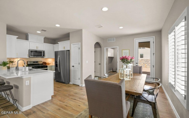 10705 Daryl Johnston Street, El Paso, TX 79924, 3 Habitaciones Habitaciones , ,2 BañosBaños,Residential,En Venta,10705 Daryl Johnston Street,926391