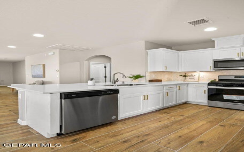 10705 Daryl Johnston Street, El Paso, TX 79924, 3 Habitaciones Habitaciones , ,2 BañosBaños,Residential,En Venta,10705 Daryl Johnston Street,926391