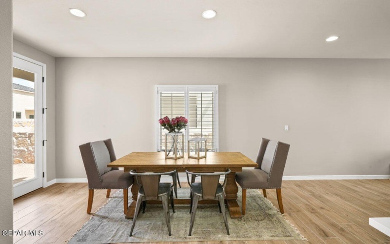 10705 Daryl Johnston Street, El Paso, TX 79924, 3 Habitaciones Habitaciones , ,2 BañosBaños,Residential,En Venta,10705 Daryl Johnston Street,926391