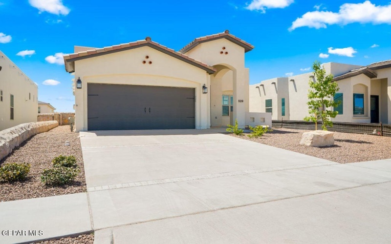 10705 Daryl Johnston Street, El Paso, TX 79924, 3 Habitaciones Habitaciones , ,2 BañosBaños,Residential,En Venta,10705 Daryl Johnston Street,926391